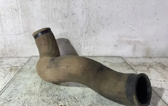 Volvo XC90 Intercooler hose/pipe