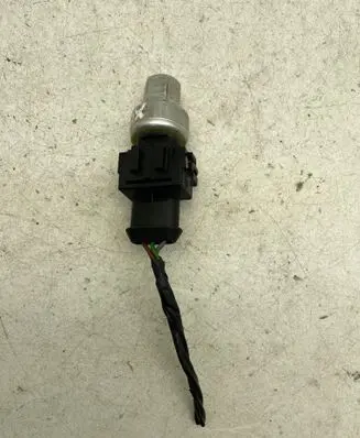 Volvo XC60 Air conditioning (A/C) pressure sensor 977929 978147 31292004