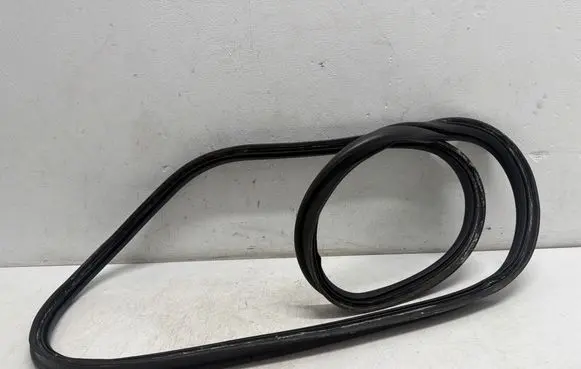 Volvo S80 Trunk rubber seal (body)