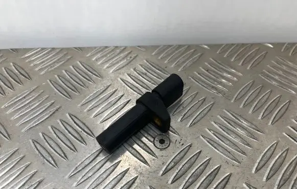 Mercedes-Benz E W211 Crankshaft position sensor 0031532828