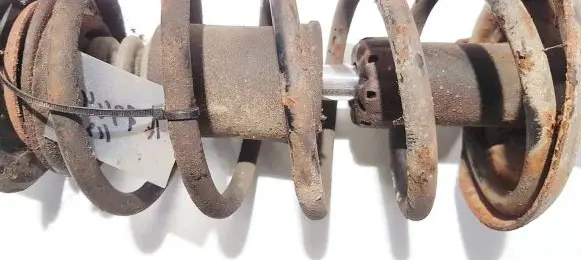 Volkswagen Jetta II Front coil spring