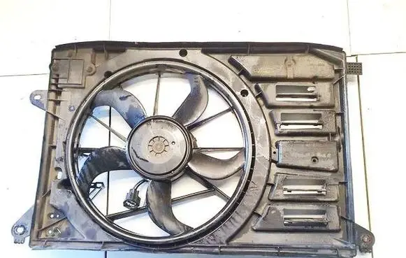 Ford C-MAX II Radiator cooling fan shroud DM588C607A