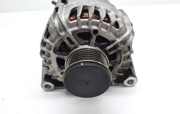 Opel Corsa F Generator/alternator 9835688980