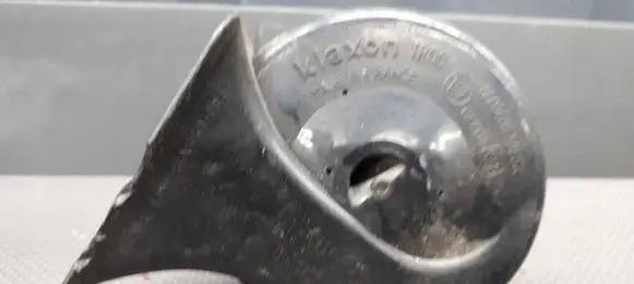 Audi A4 S4 B5 8D Horn signal 8d0951229c