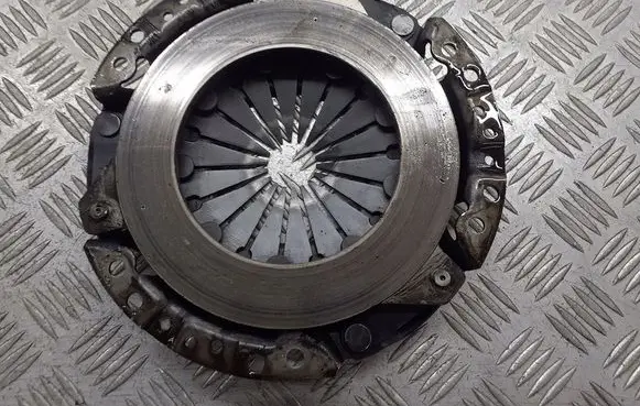 Mitsubishi Carisma Pressure plate 