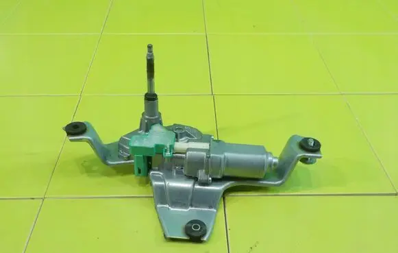 Mitsubishi Outlander Rear window wiper motor 