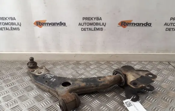 Ford Focus Front lower control arm/wishbone