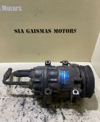 Volvo V50 Air conditioning (A/C) compressor (pump) SD7V16