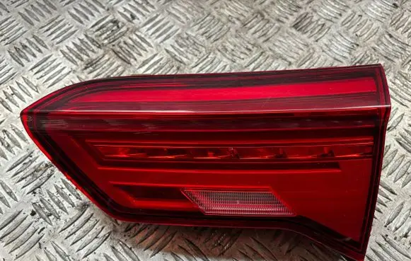 Volkswagen T-Roc Tailgate rear/tail lights 2GA945094