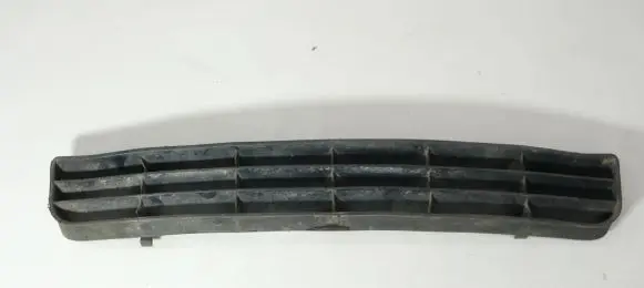 Audi A6 S6 C4 4A Front bumper lower grill 4A0807683