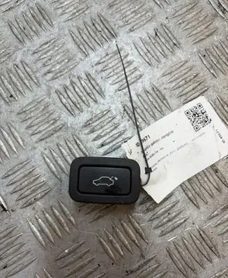 Volvo XC60 Tailgate/trunk/boot open switch 31412055