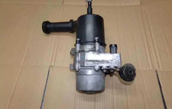 Peugeot 307 Power steering pump 9684712980