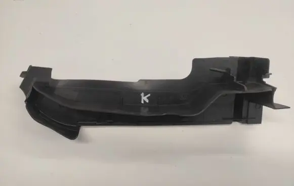 Audi Q7 4M Fender end trim 4M0821169C