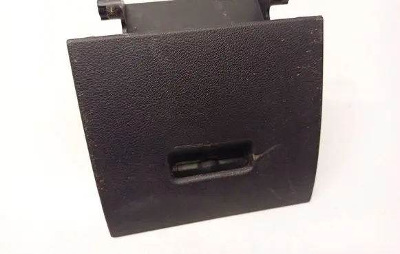 Ford Mondeo Mk III Glove box 1S7T14K016AC