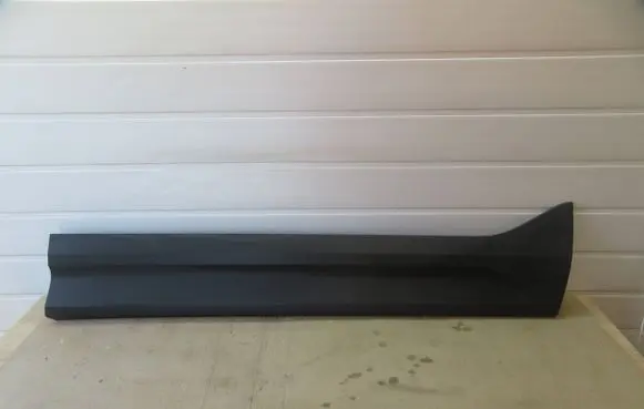 Volvo XC40 Front door trim (molding) 31448337