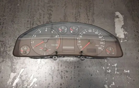 Audi A6 S6 C5 4B Speedometer (instrument cluster) 4B0919860F