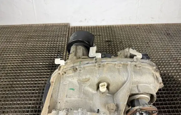 Nissan Navara D23 Gearbox transfer box case 331004JM1A 33100-4JM1A 4JM1A