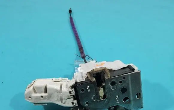 Fiat Tipo Front door lock 519836030 IMPRK1516808