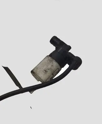 Nissan Qashqai Windscreen/windshield washer pump 9641553980