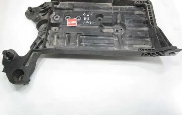 Battery tray