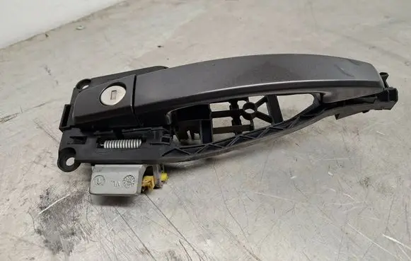 Opel Astra H Front door exterior handle 
