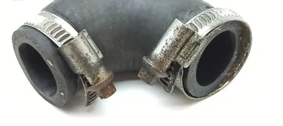 BMW 7 E23 Engine coolant pipe/hose 11531285269