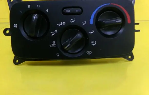 Jeep Cherokee III KJ Climate control unit P55037533AD