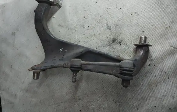 Volvo XC90 Rear upper control arm/wishbone 8634886