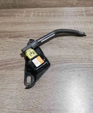 Toyota RAV 4 (XA20) Airbag deployment crash/impact sensor 8917447040 2521000160