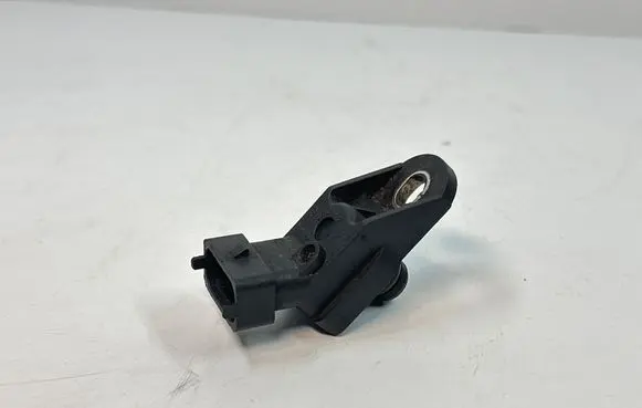 BMW 5 E39 Fuel pressure sensor 0261230046 13327785354 7785354