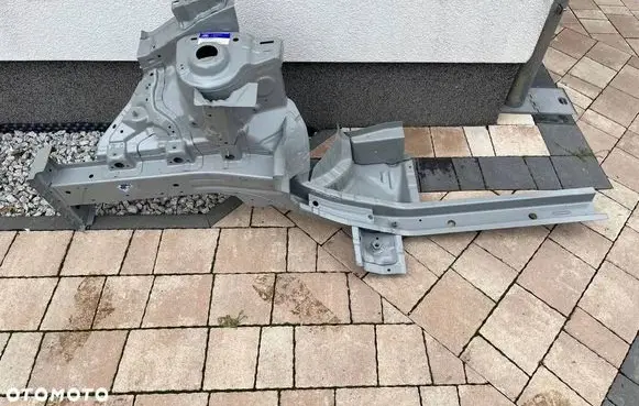 Hyundai i10 Front side member 64606B9000
