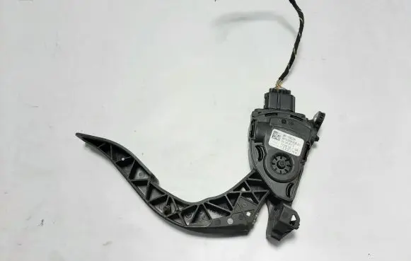 Audi A6 S6 C7 4G Accelerator throttle pedal 8K1723523A