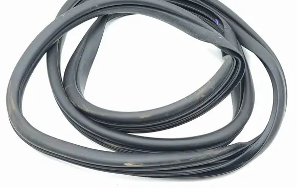 KIA Sportage Front door rubber seal 