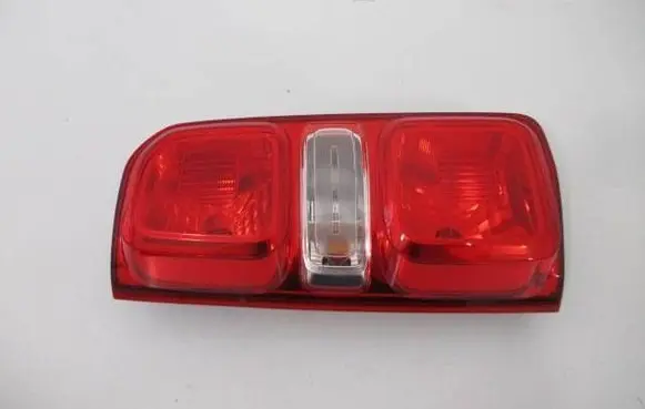 Peugeot Expert Rear/tail lights 9808243180