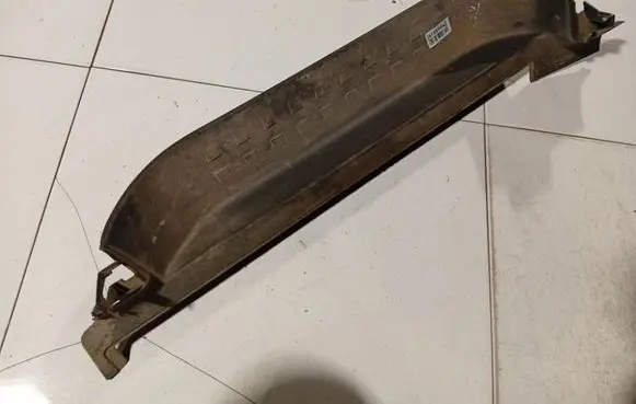 Rear sill trim cover