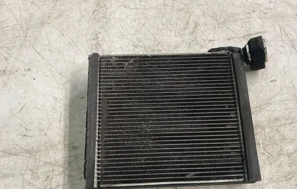 Air conditioning (A/C) radiator (interior)