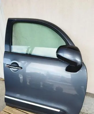 Citroen C3 Picasso Front door