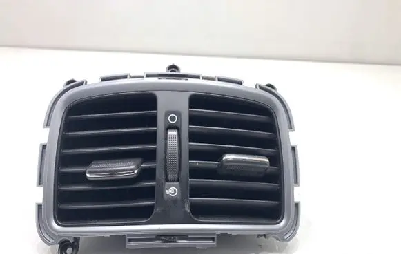Hyundai Tucson TL Rear air vent grill 97040D7000