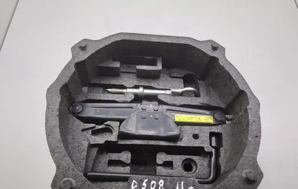 Peugeot 508 Tool set 9681838080