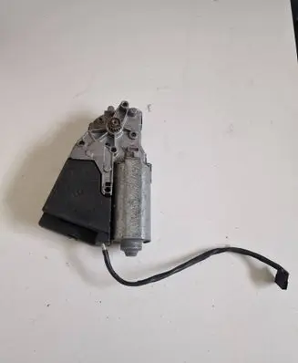 Volkswagen Golf IV Sunroof motor/actuator 849696561