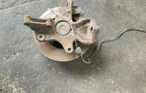 Mercedes-Benz Sprinter W906 Front wheel hub