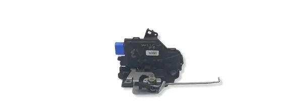 Audi A3 S3 8P Front door lock 4E1837015