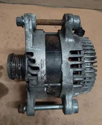 Mazda 6 Generator/alternator SH1N