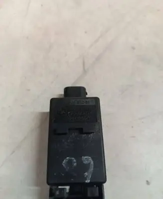 BMW 5 E60 E61 Air quality sensor 13242411