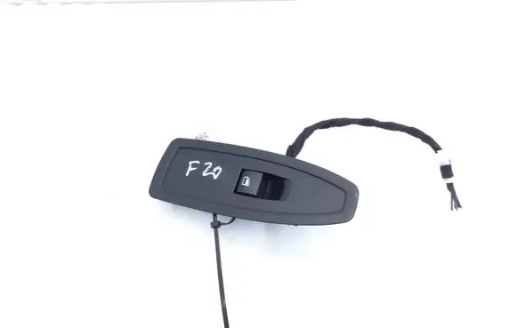BMW 1 F20 F21 Electric window control switch 9208107
