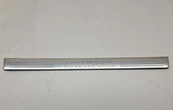 Mercedes-Benz E W212 Side skirt front trim A2126860936