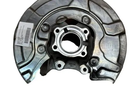BMW 7 G11 G12 Rear wheel hub spindle/knuckle 6865661 33306865661 6861803