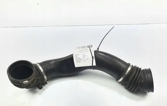 Audi A8 S8 D2 4D Air intake hose/pipe 077129627M