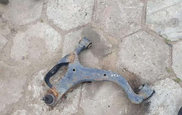 Land Rover Discovery 3 - LR3 Rear control arm
