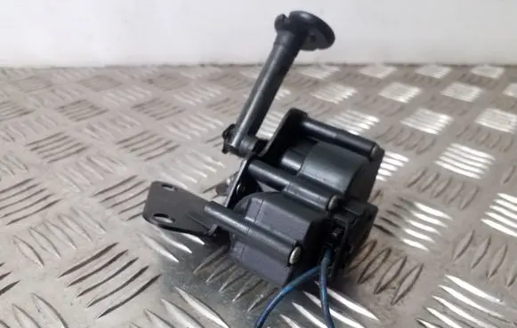Volkswagen Sharan Vent window/glass motor 7M0847079